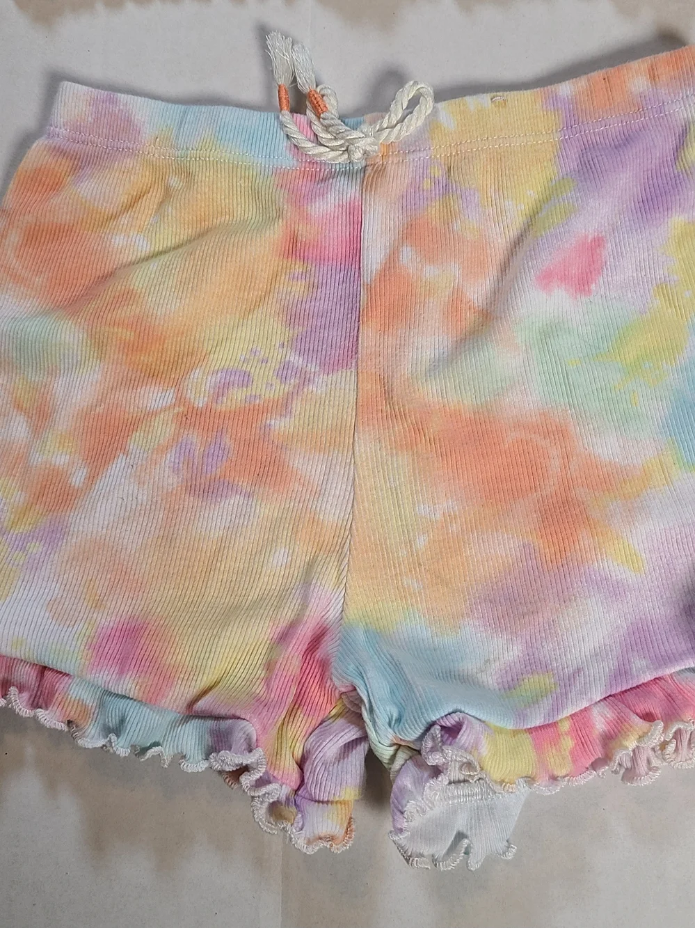 365 Kids Pastel Tie-Dye Ruffle Hem Girls Drawstring Shorts Size 7 EUC - Picture 7 of 8